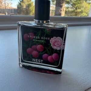 NEST Fragrances Lychee Rose Perfume with Pink and Green Accents